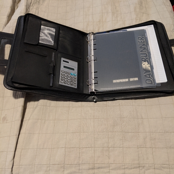 Other - DAYRUNNER Business Binder